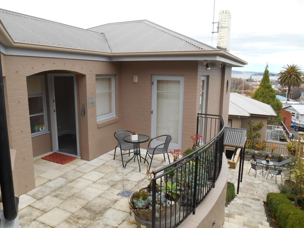 Apartments On Star Sandy Bay Exterior photo