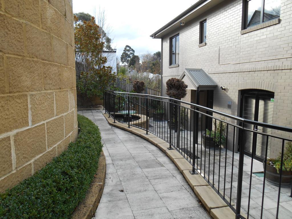 Apartments On Star Sandy Bay Exterior photo