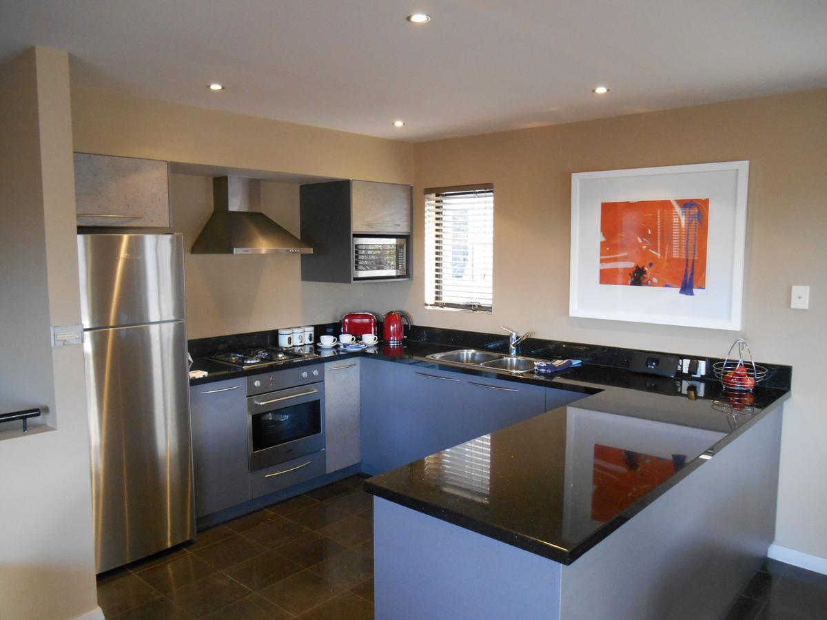 Apartments On Star Sandy Bay Room photo